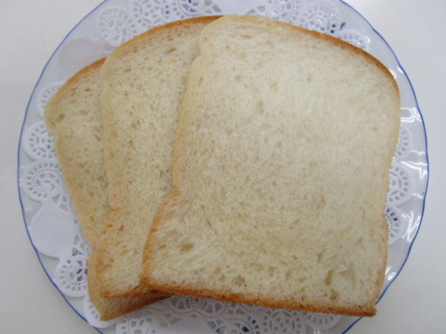 牛乳で練り込んだ食パン